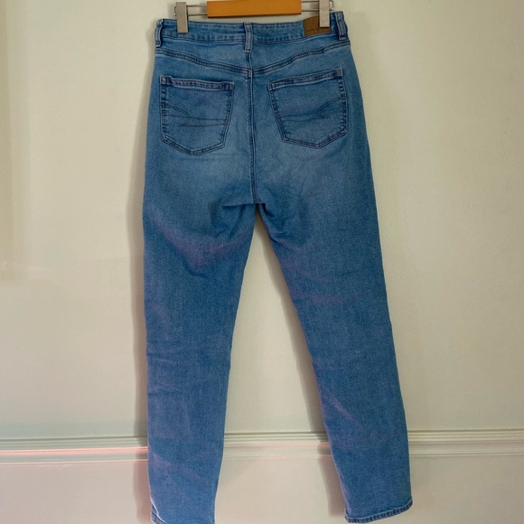 American Eagle Stretch Mom Jean Long - Picture 2 of 5